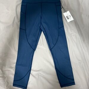 Zyia Vibrations Pocket Light n Tight 7/8 Leggings